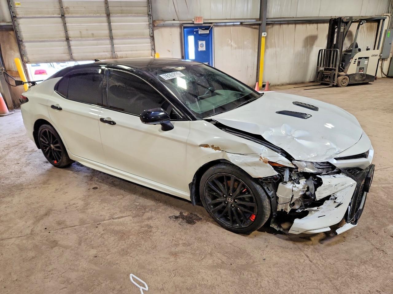 2023 Toyota Camry Xse V6 - Image 4