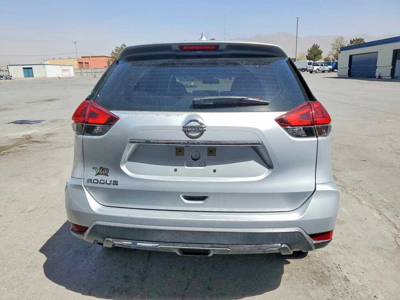 2018 Nissan Rogue S - Image 6