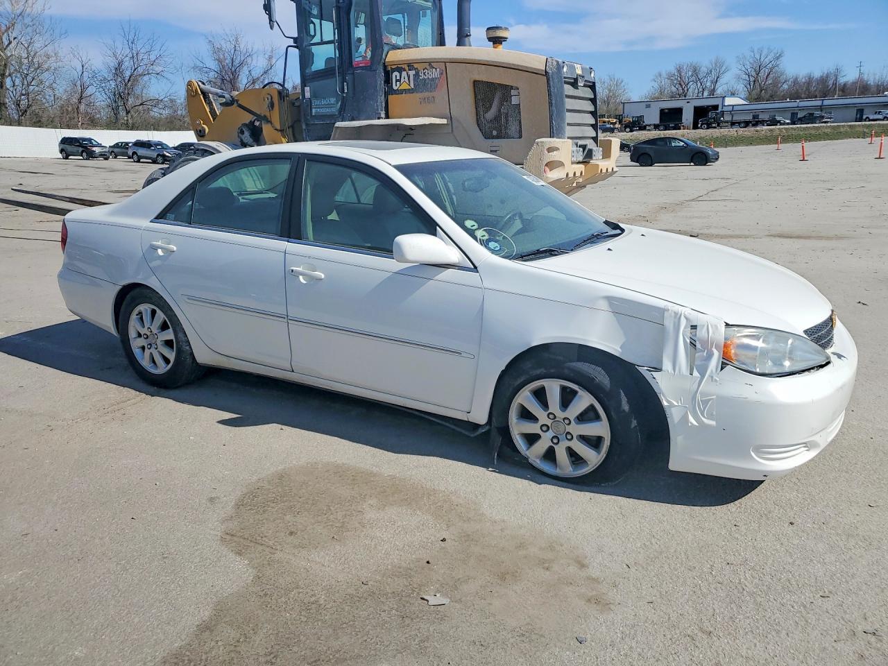2002 Toyota Camry Le - Фото 4