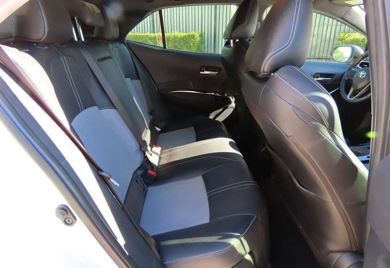 2021 Toyota Corolla Hatchback Xse - Фото 6