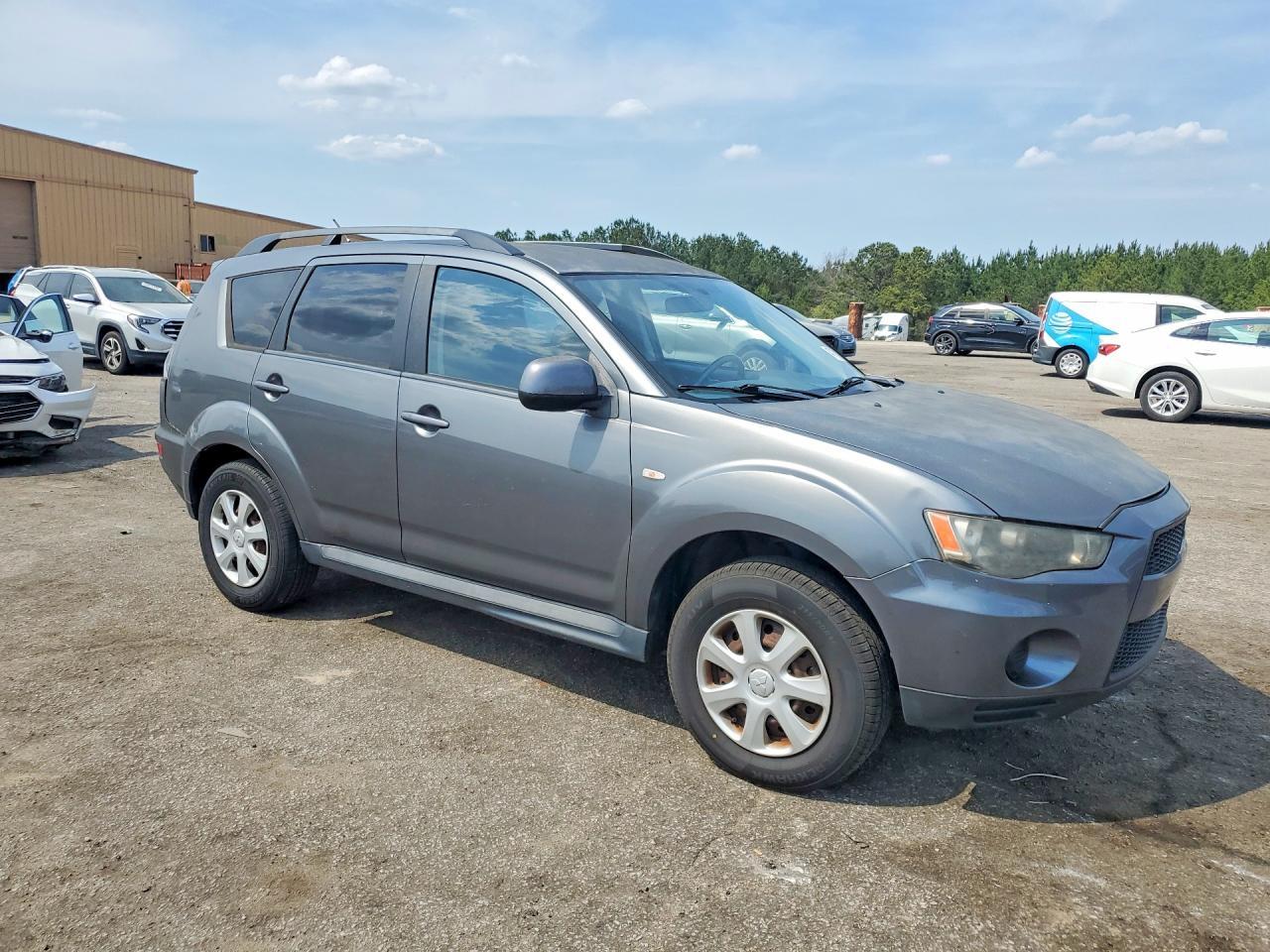 2012 Mitsubishi Outlander Es - Image 4