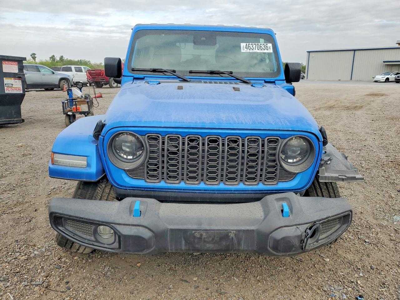 2024 Jeep Wrangler 4Xe - Image 5