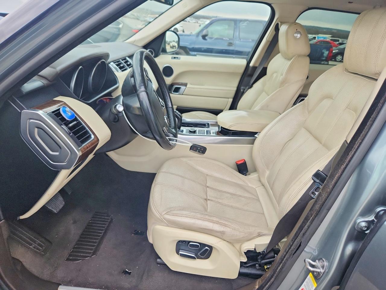 2014 Land Rover Range Rover Sport Hse - Image 7