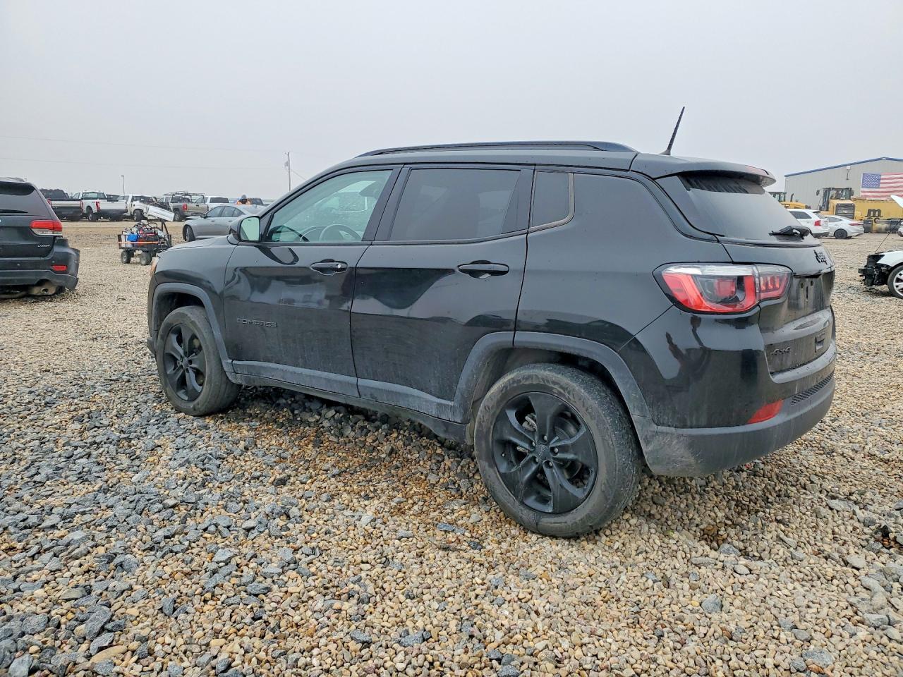 2018 Jeep Compass Latitude - Image 2