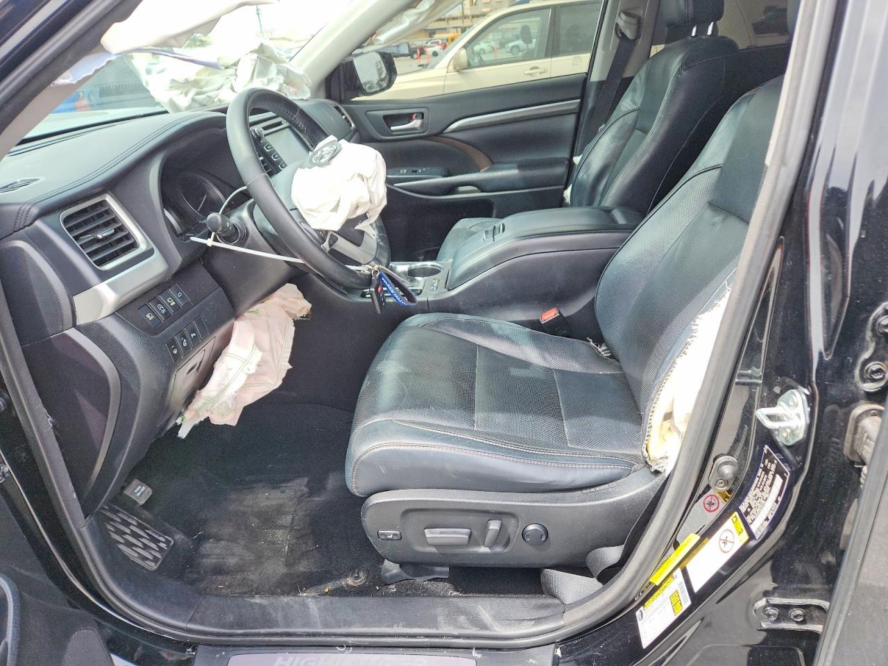 2018 Toyota Highlander Limited Platinum - Image 7