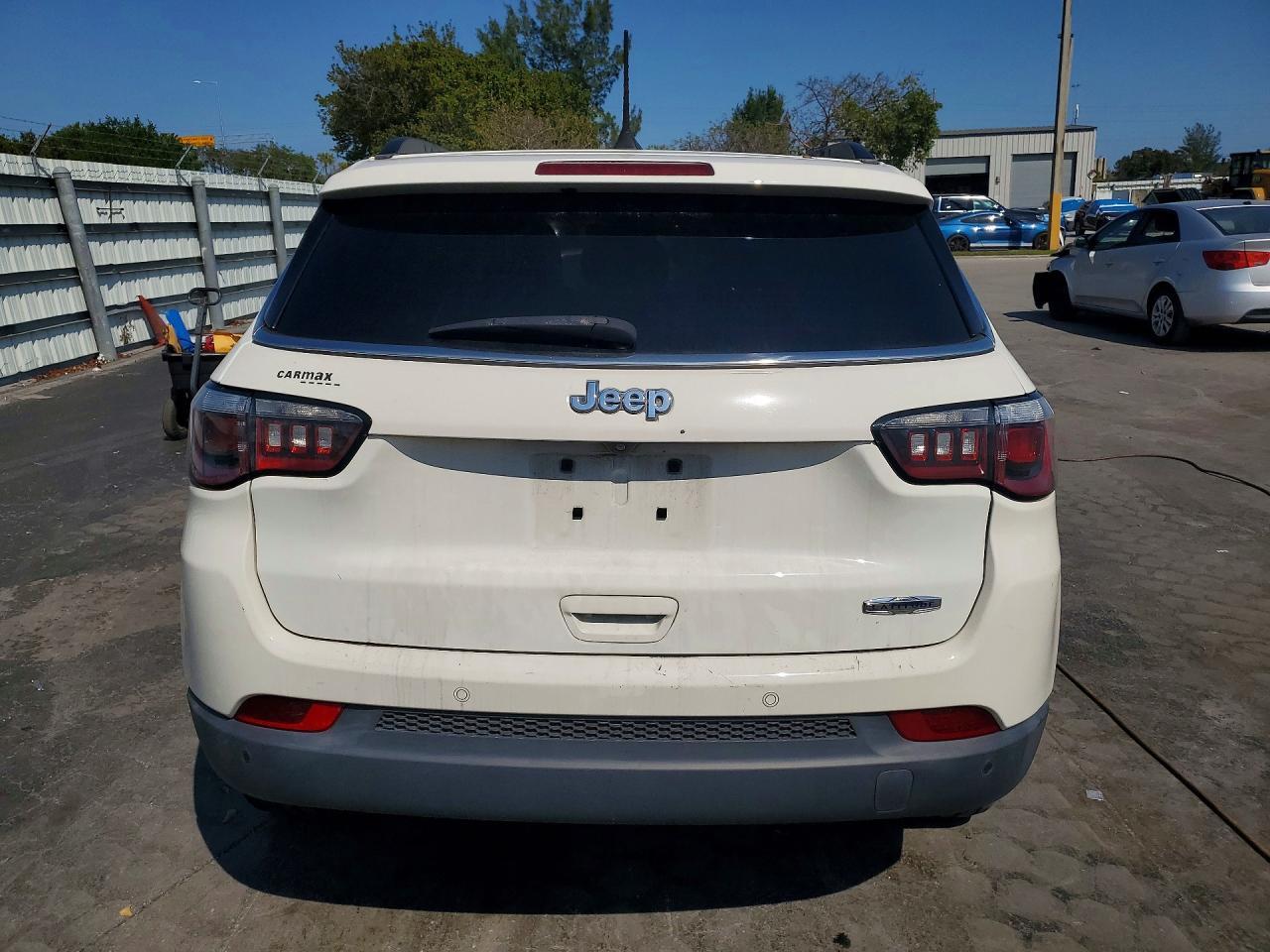 2020 Jeep Compass Latitude - Фото 6