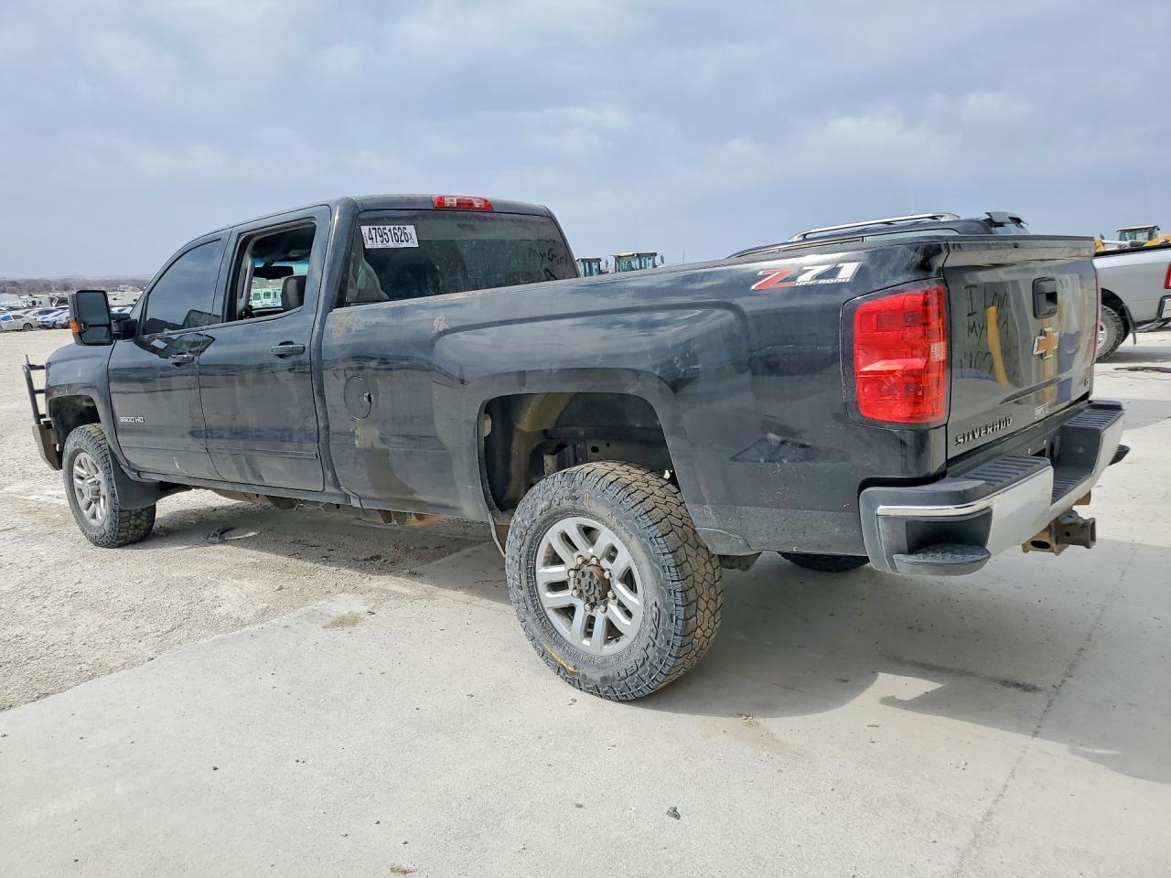 2015 Chevrolet Silverado K3500 Lt - Фото 2