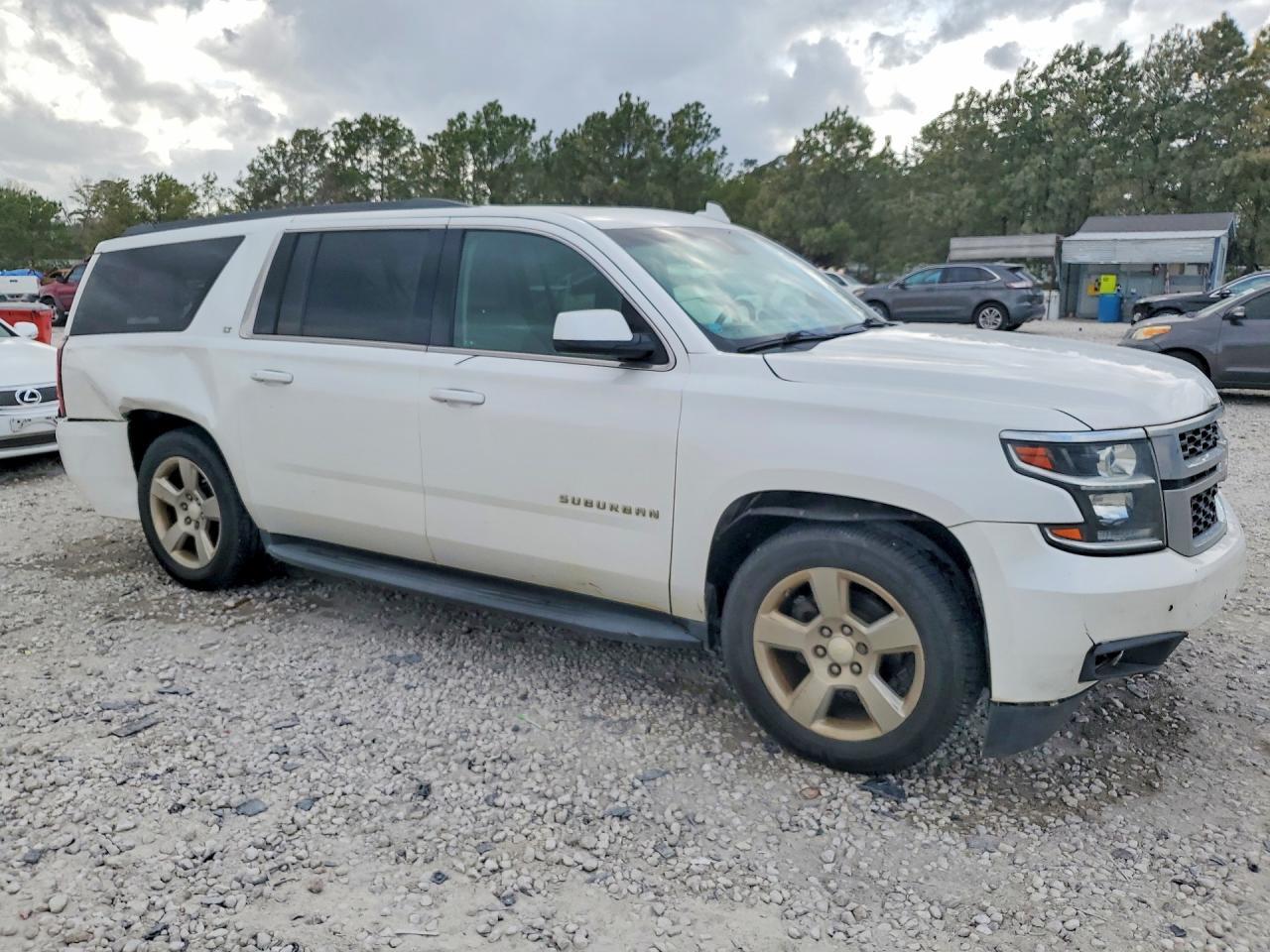 2017 Chevrolet Suburban C1500 Lt - Фото 4