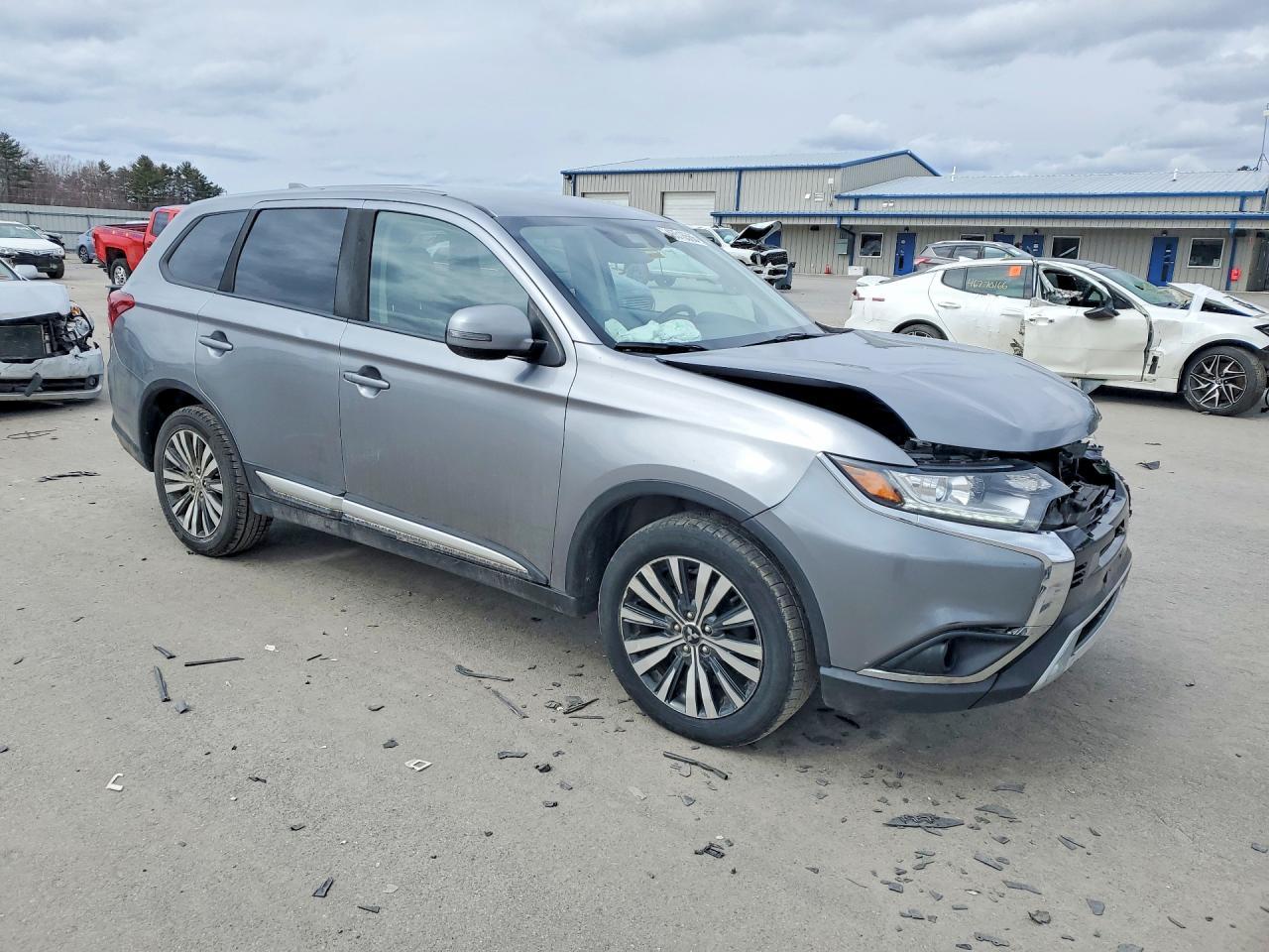 2020 Mitsubishi Outlander Se - Фото 4