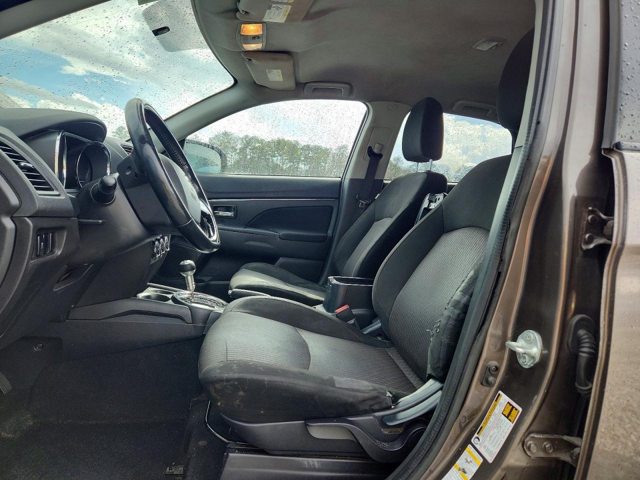 2017 Mitsubishi Outlander Sport Es - Image 7