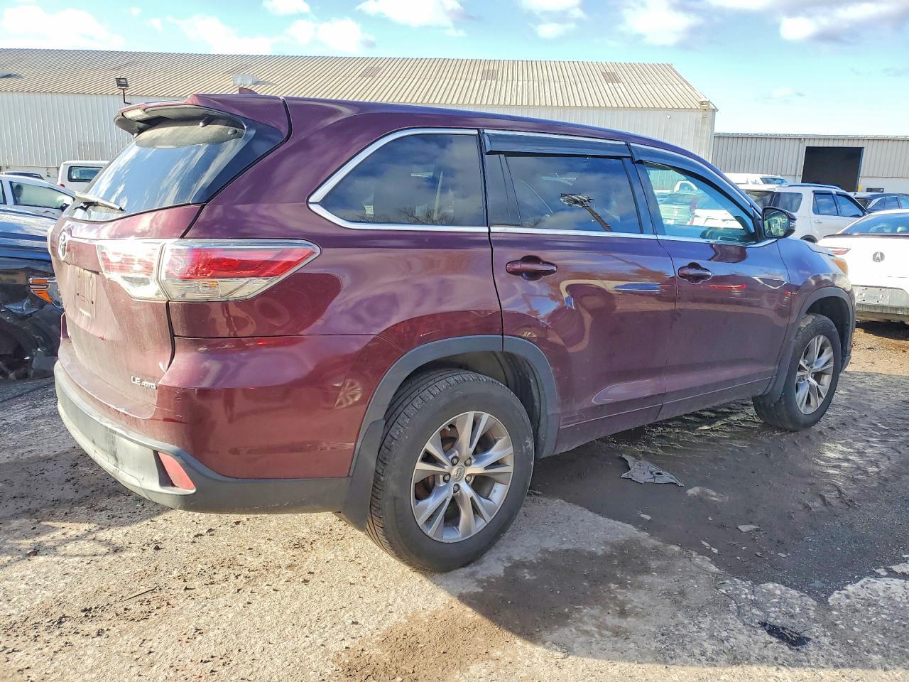 2015 Toyota Highlander Le Plus - Фото 3