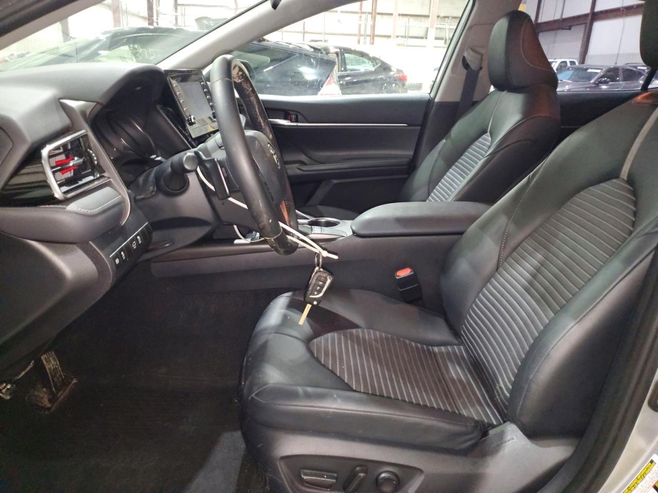 2023 Toyota Camry Se - Фото 7