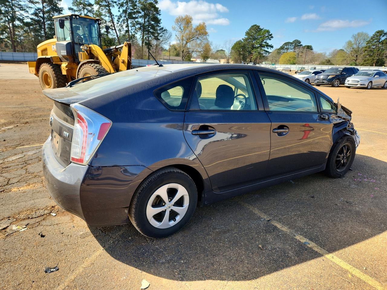 2015 Toyota Prius Two - Image 3
