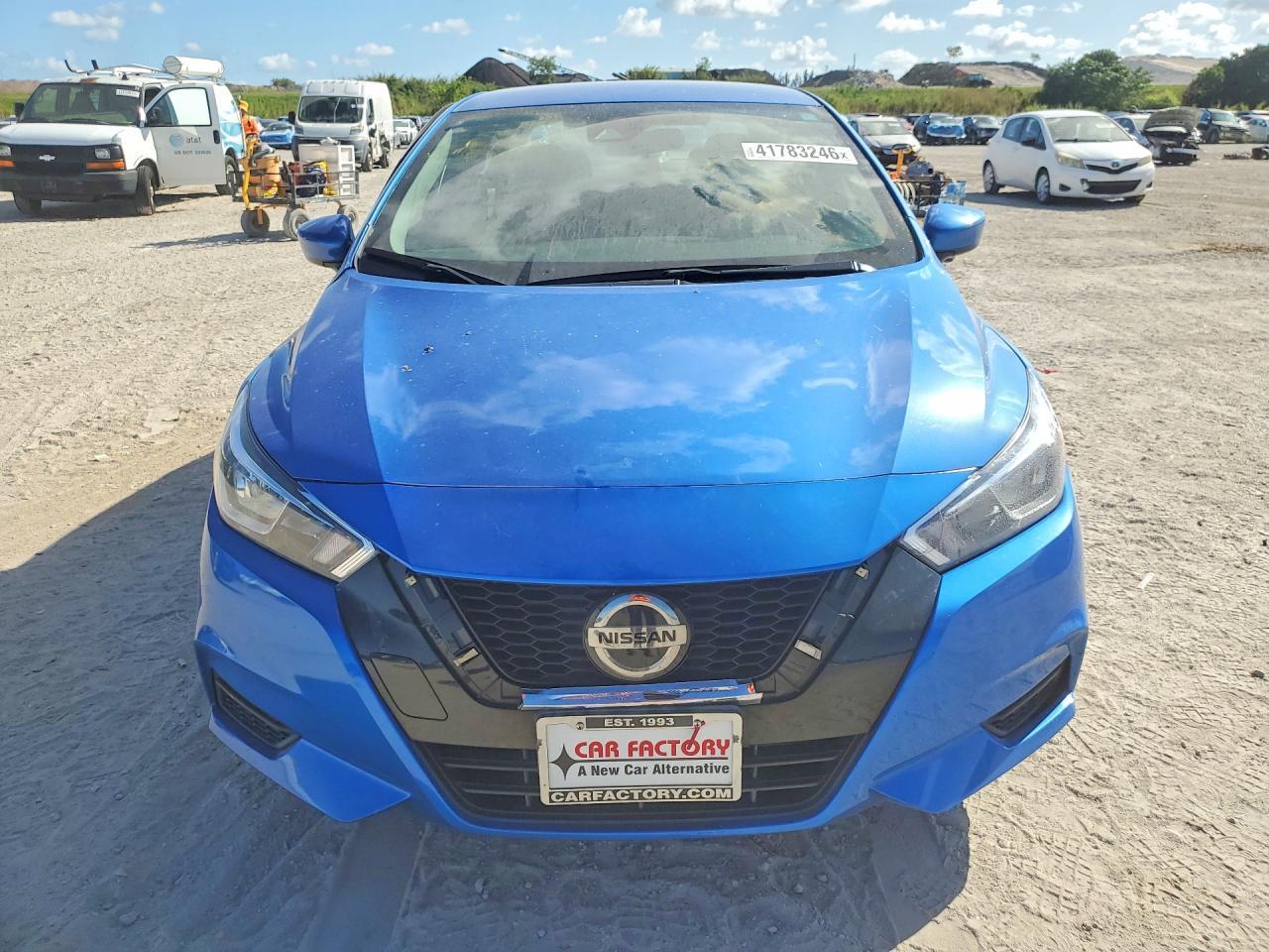 2022 Nissan Versa Sv - Image 5