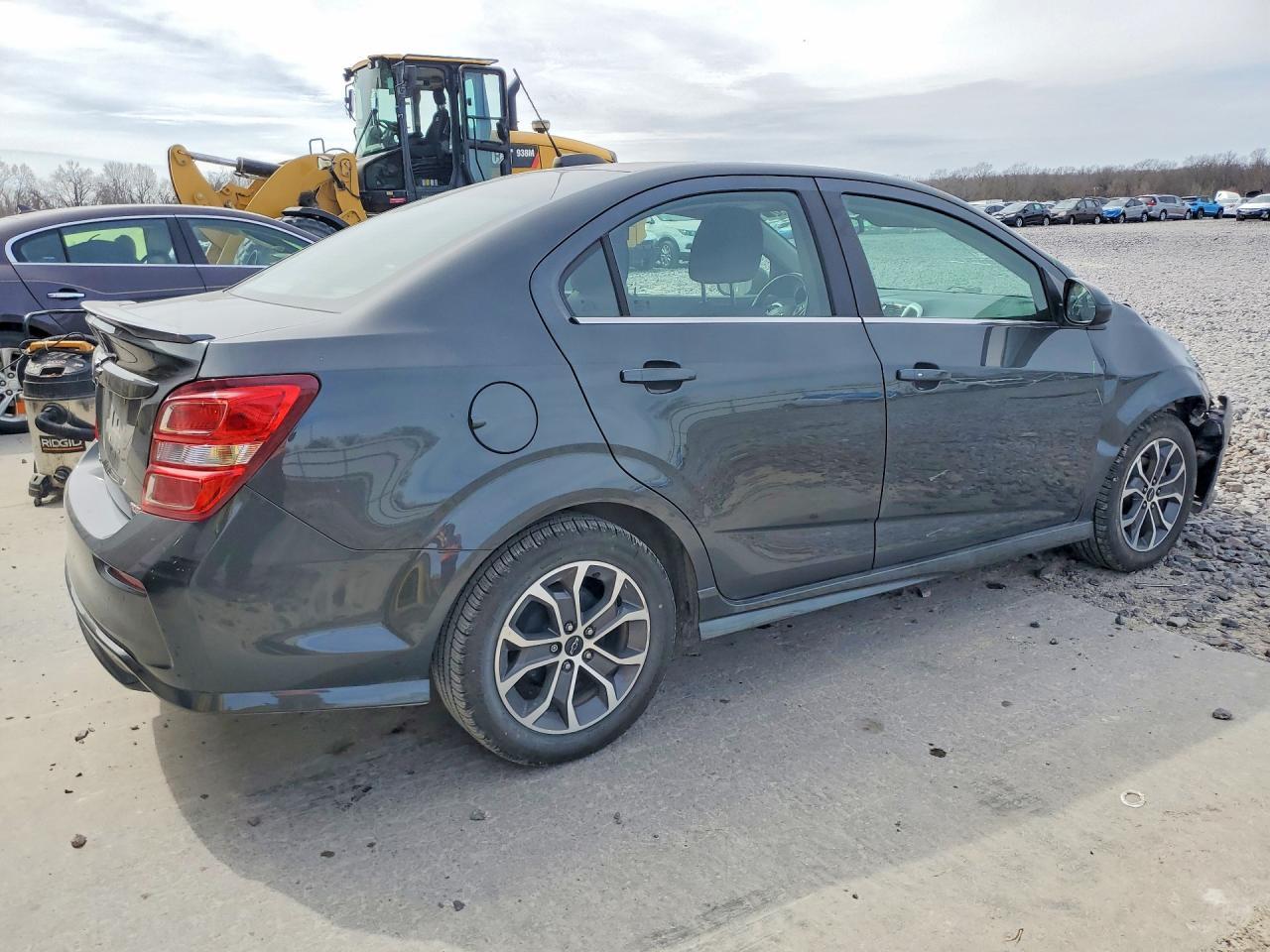 2020 Chevrolet Sonic Lt - Фото 3