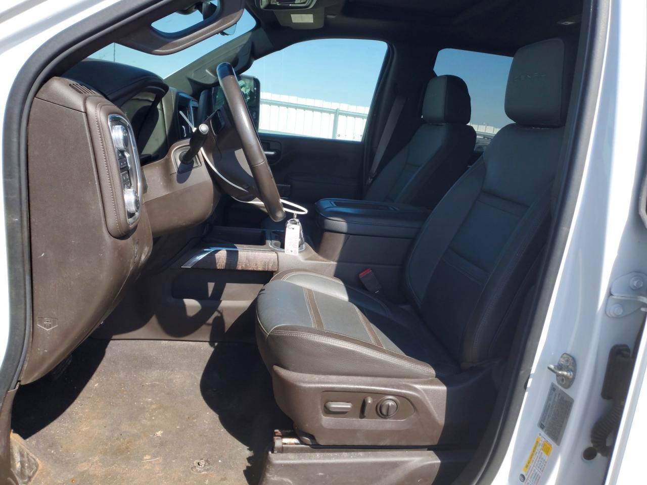 2021 GMC Sierra - Image 7