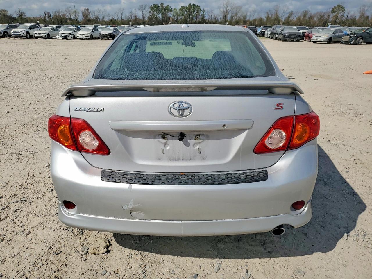 2010 Toyota Corolla S - Фото 6