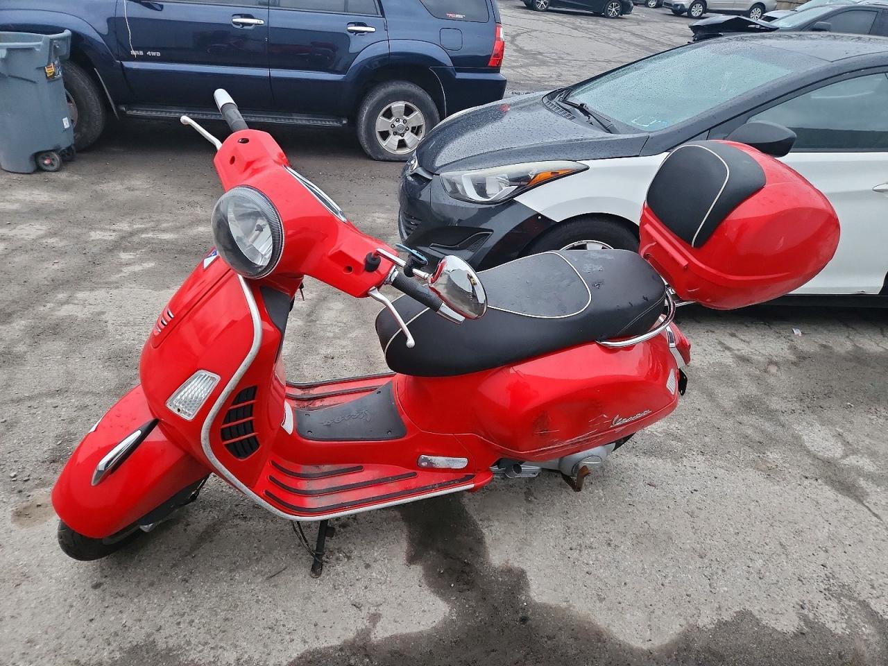 2018 Vespa Gts - Image 3