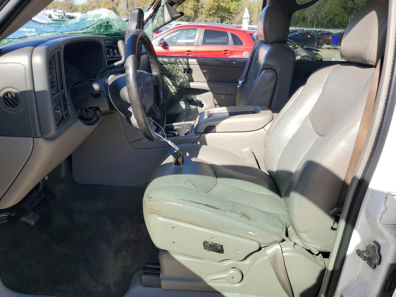 2005 GMC Yukon - Image 7