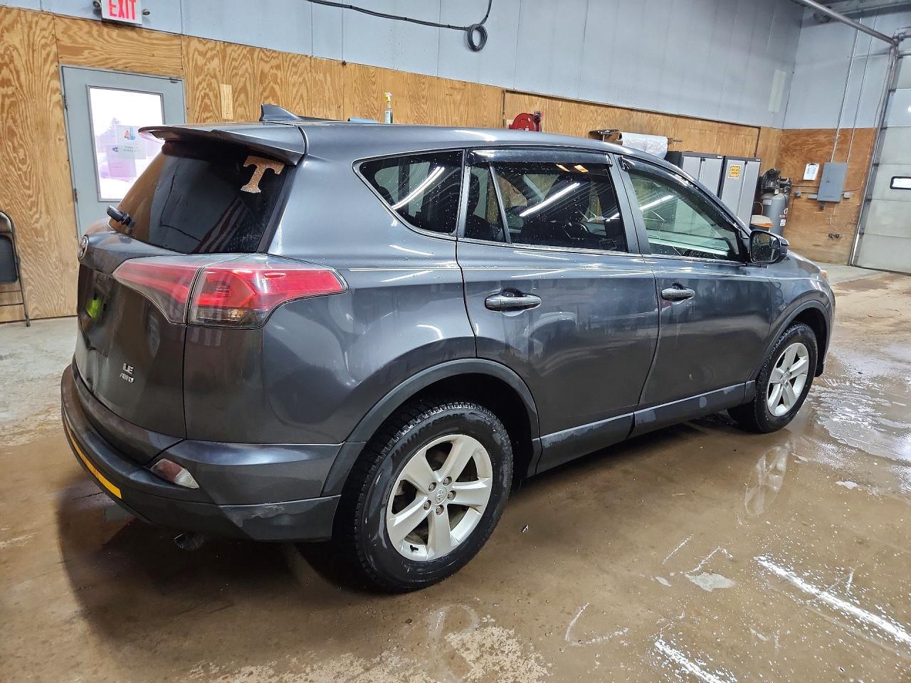 2017 Toyota Rav4 Le - Image 3