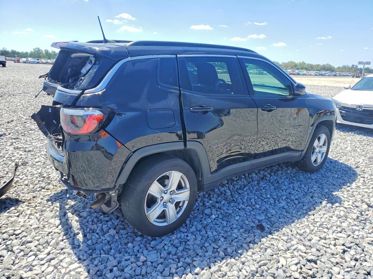 2022 Jeep Compass Latitude - Фото 3