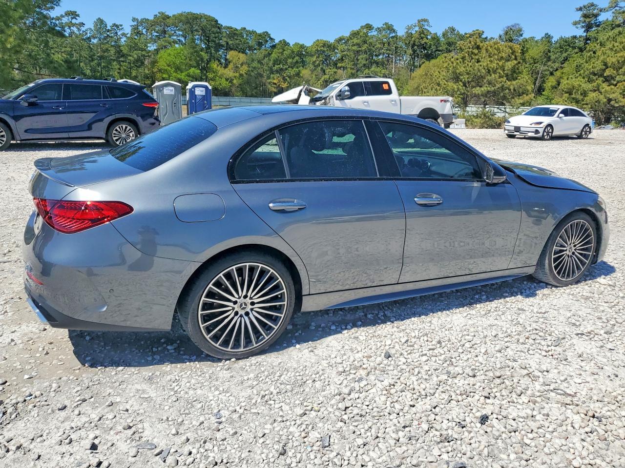 2024 Mercedes Benz C 300 - Image 3