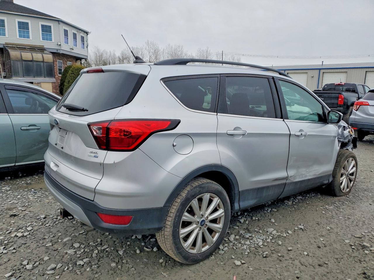 2019 Ford Escape Sel - Фото 3