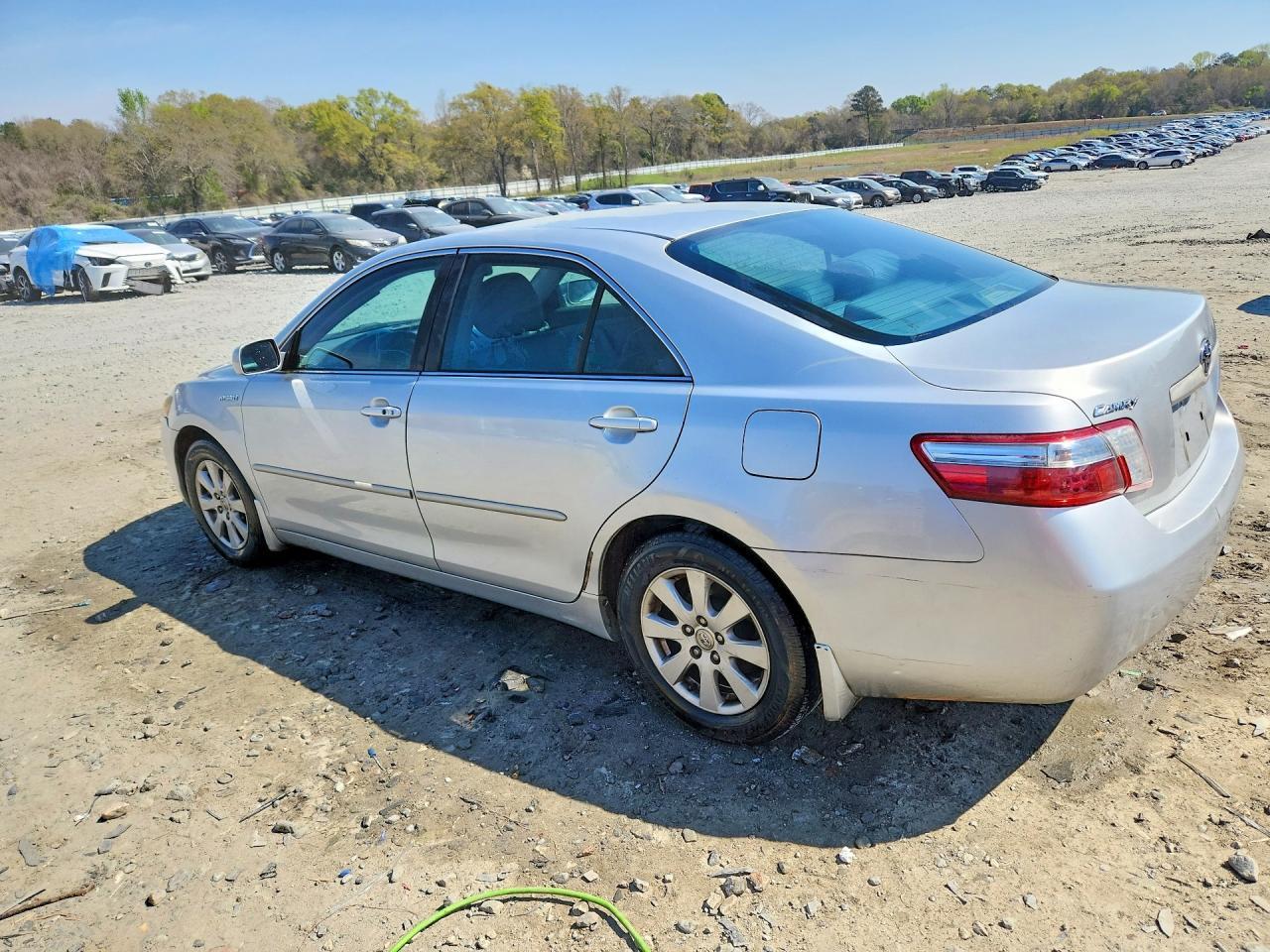 2007 Toyota Camry Hybrid Base - Image 2