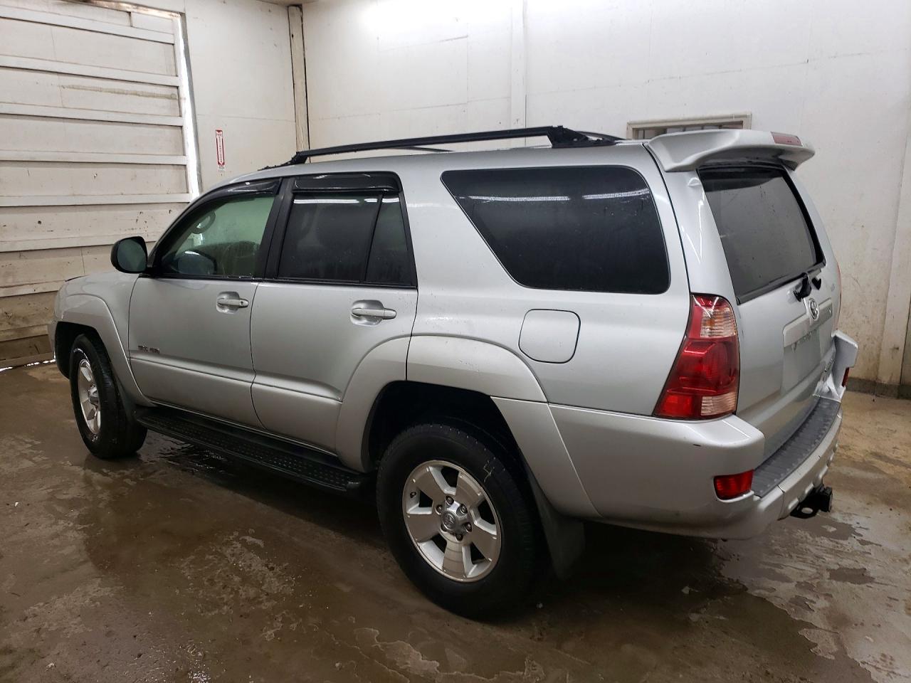 2004 Toyota 4Runner Sr5 - Image 2
