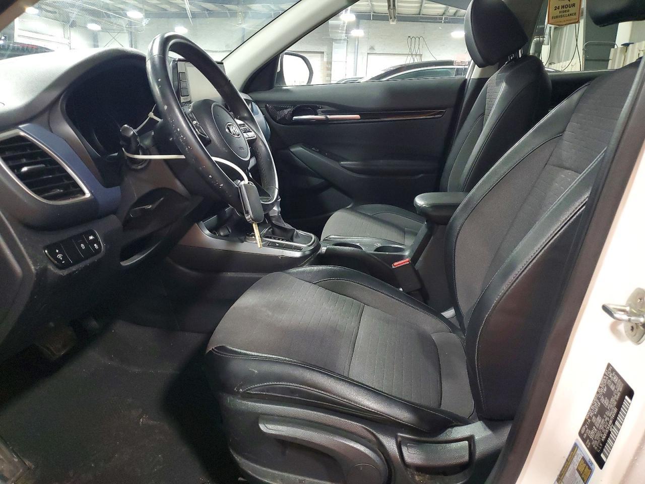 2021 Kia Seltos S - Фото 7