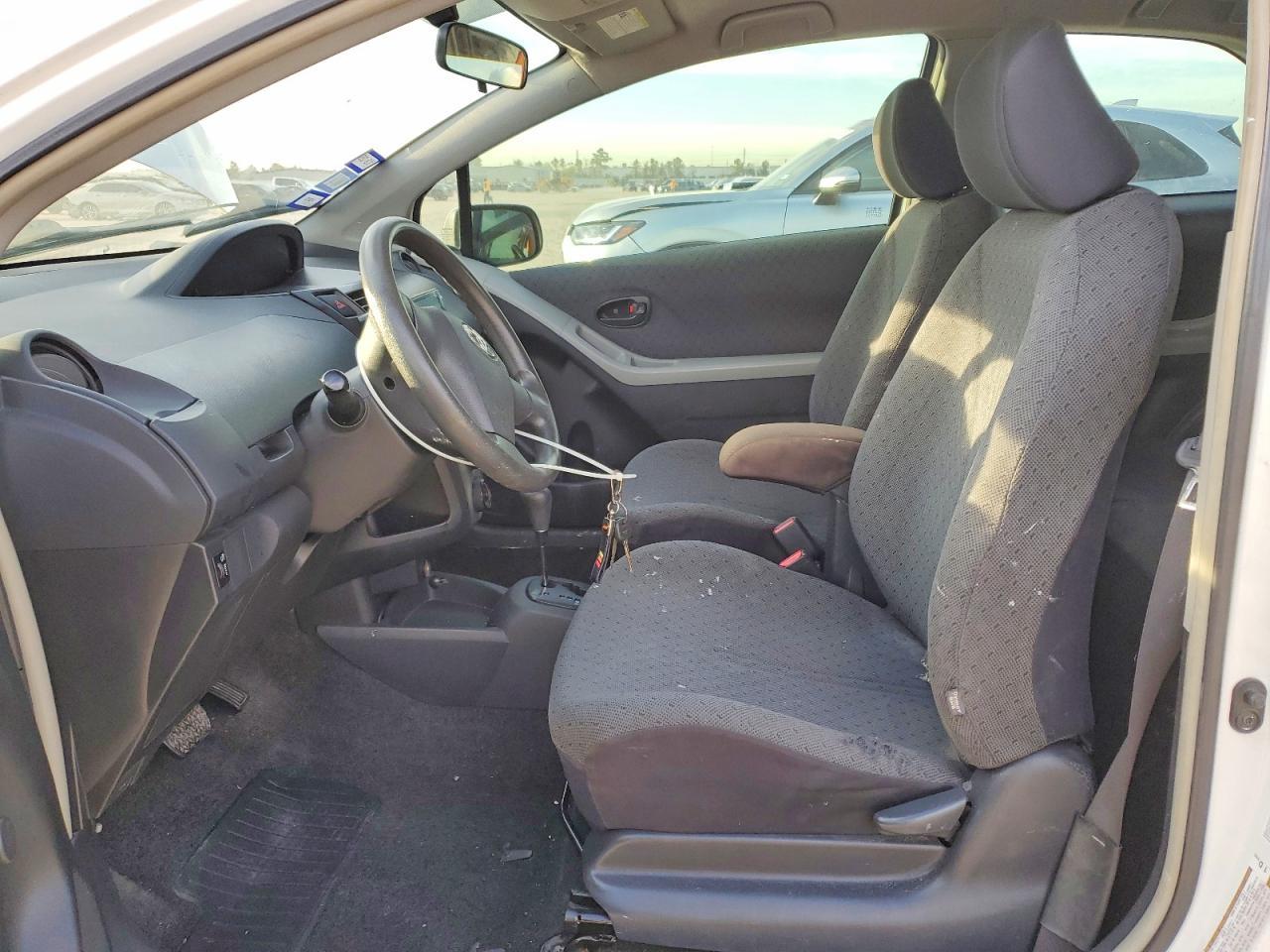 2010 Toyota Yaris Base - Image 7
