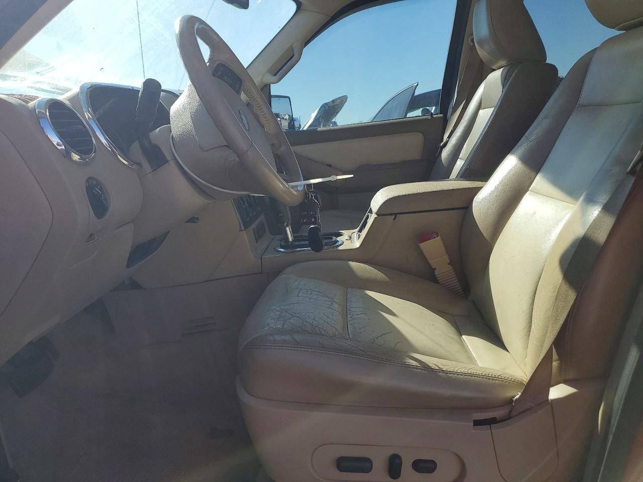 2010 Ford Explorer Xlt - Фото 7