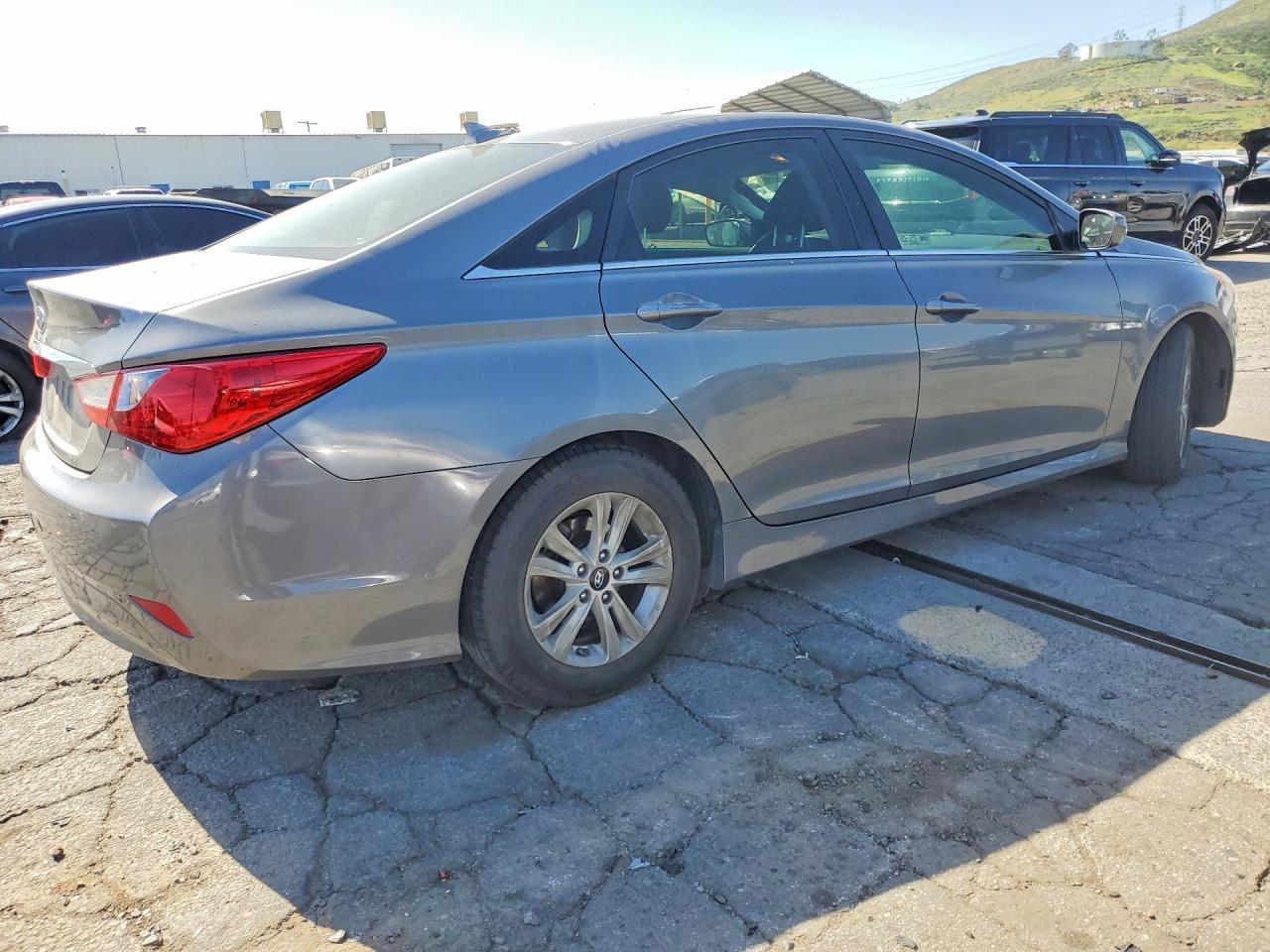 2014 Hyundai Sonata Gls - Фото 3