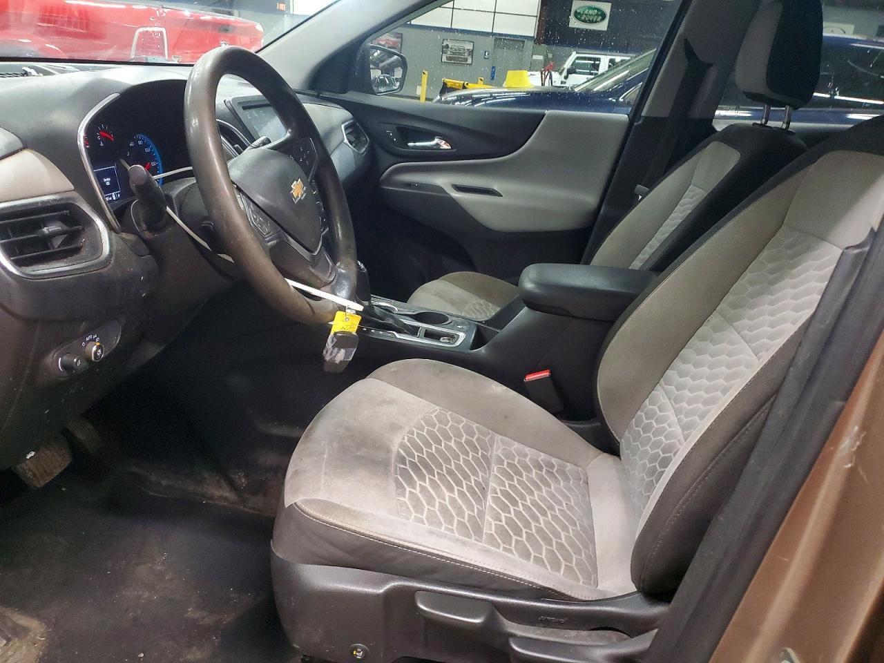 2018 Chevrolet Equinox Ls - Image 7