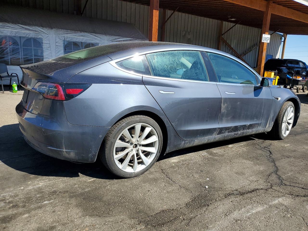 2019 Tesla Model 3 - Image 3