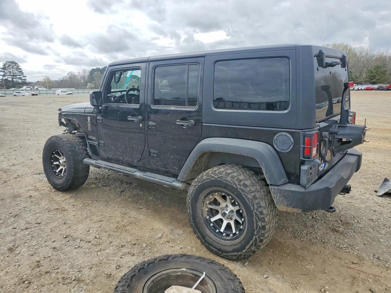 2016 Jeep Wrangler - Фото 2