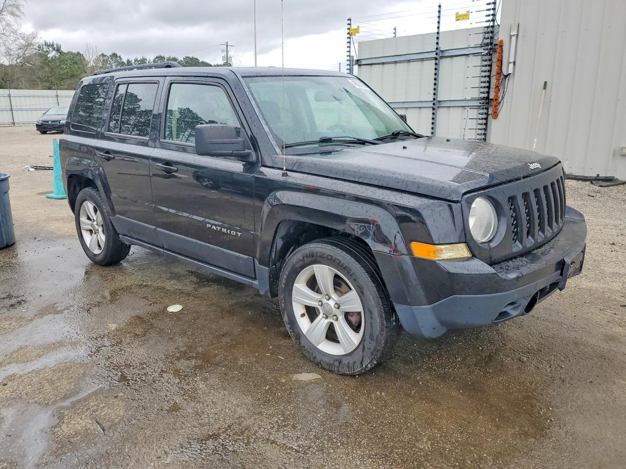 2014 Jeep Patriot Latitude - Image 4