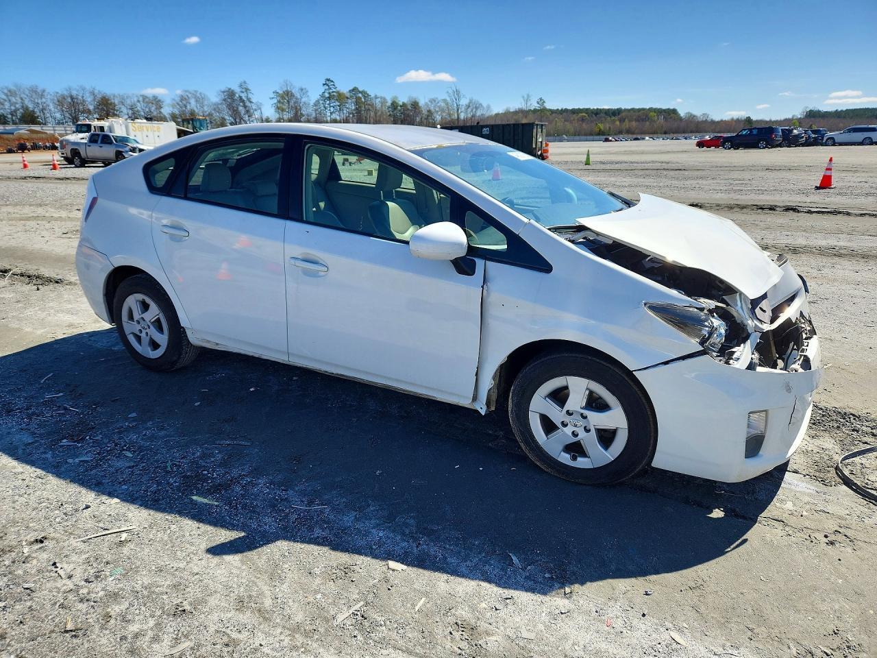 2011 Toyota Prius Four - Фото 4