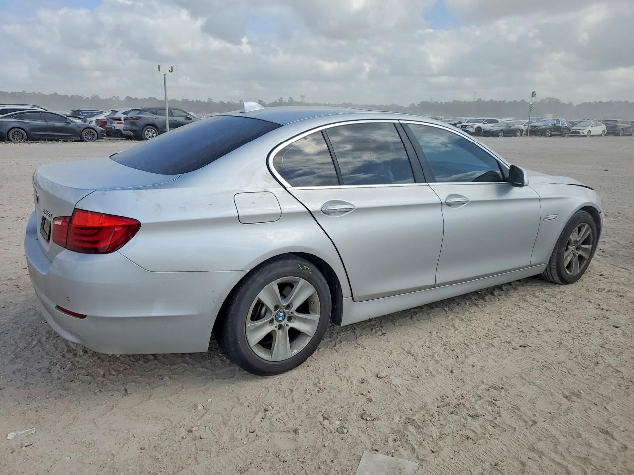 2013 BMW 528 - Фото 3
