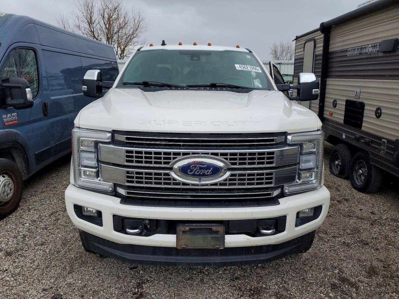 2019 Ford F350 Super Duty - Фото 5