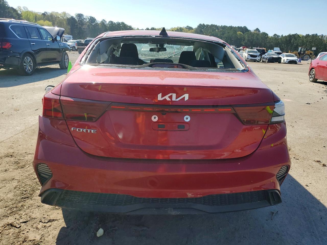2022 Kia Forte - Фото 6