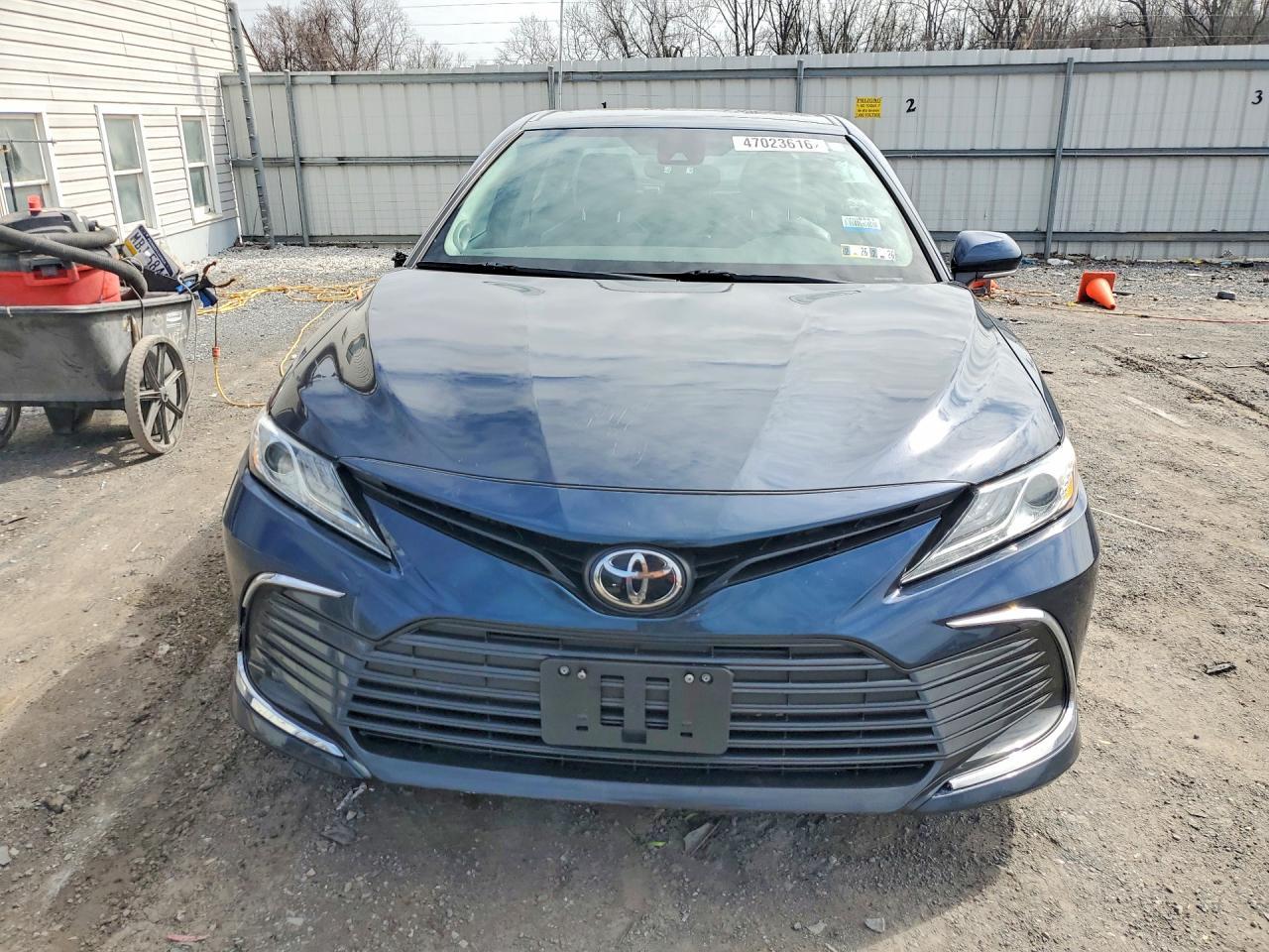2021 Toyota Camry Xle - Фото 5
