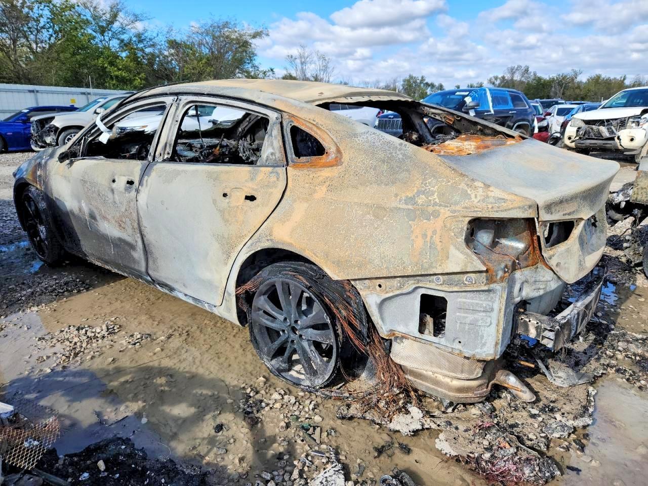 2024 Chevrolet Malibu Lt - Image 2