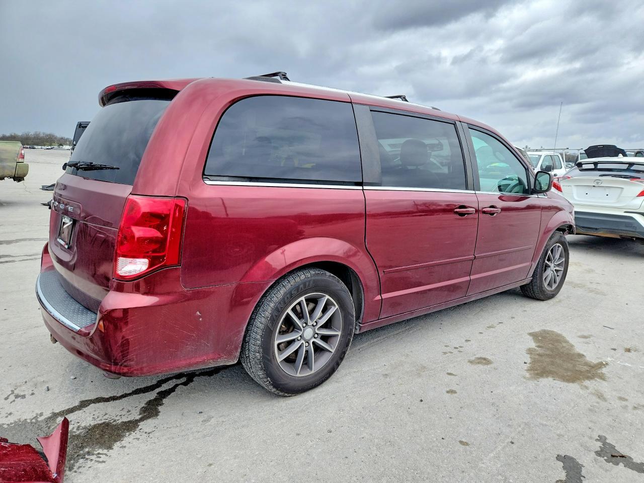 2017 Dodge Grand Caravan Sxt - Фото 3