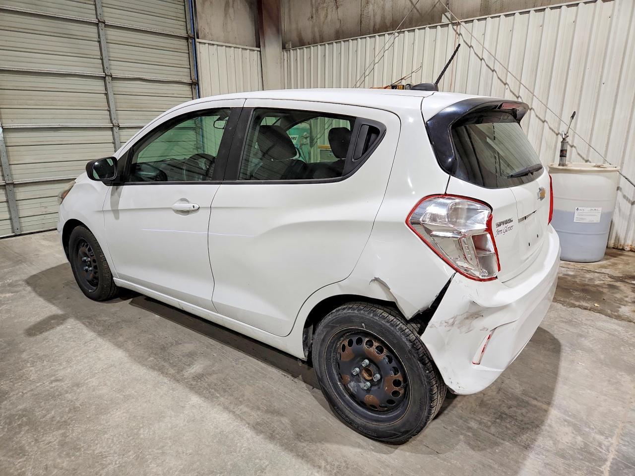 2020 Chevrolet Spark Ls - Фото 2