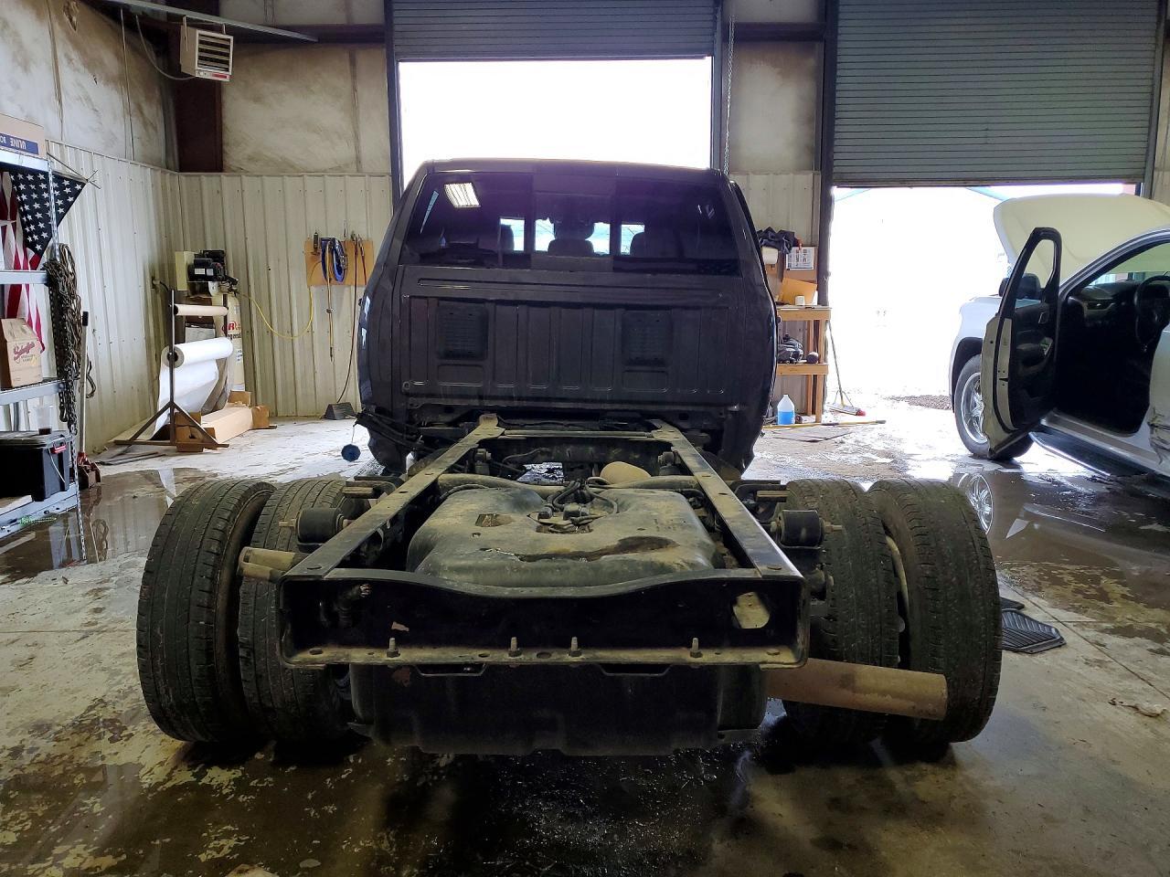 2023 Ram 3500 - Image 6