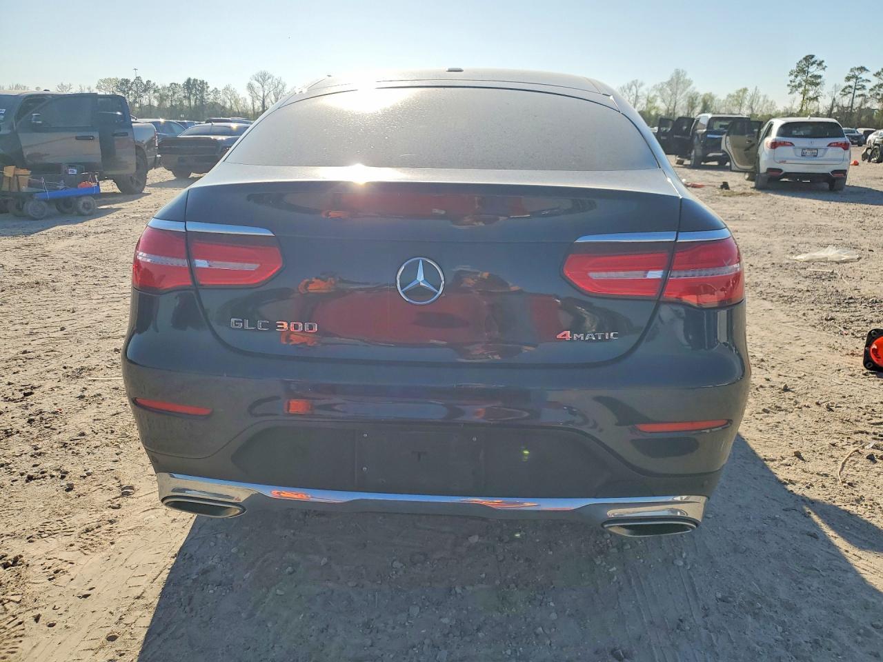 2017 Mercedes-Benz Glc Coupe 300 4Matic - Фото 6