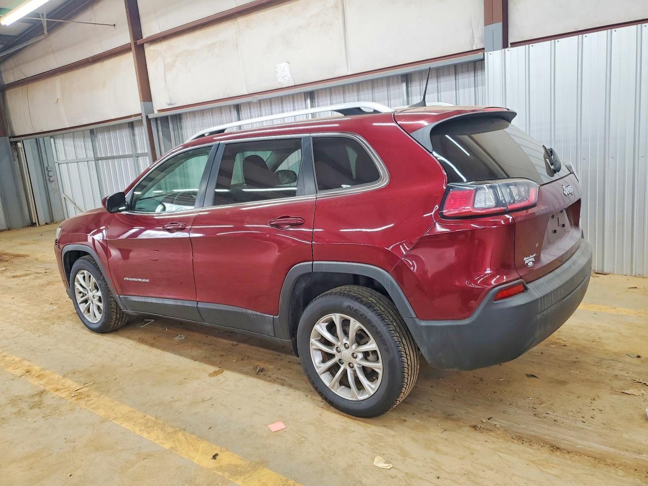 2019 Jeep Cherokee Latitude - Фото 2