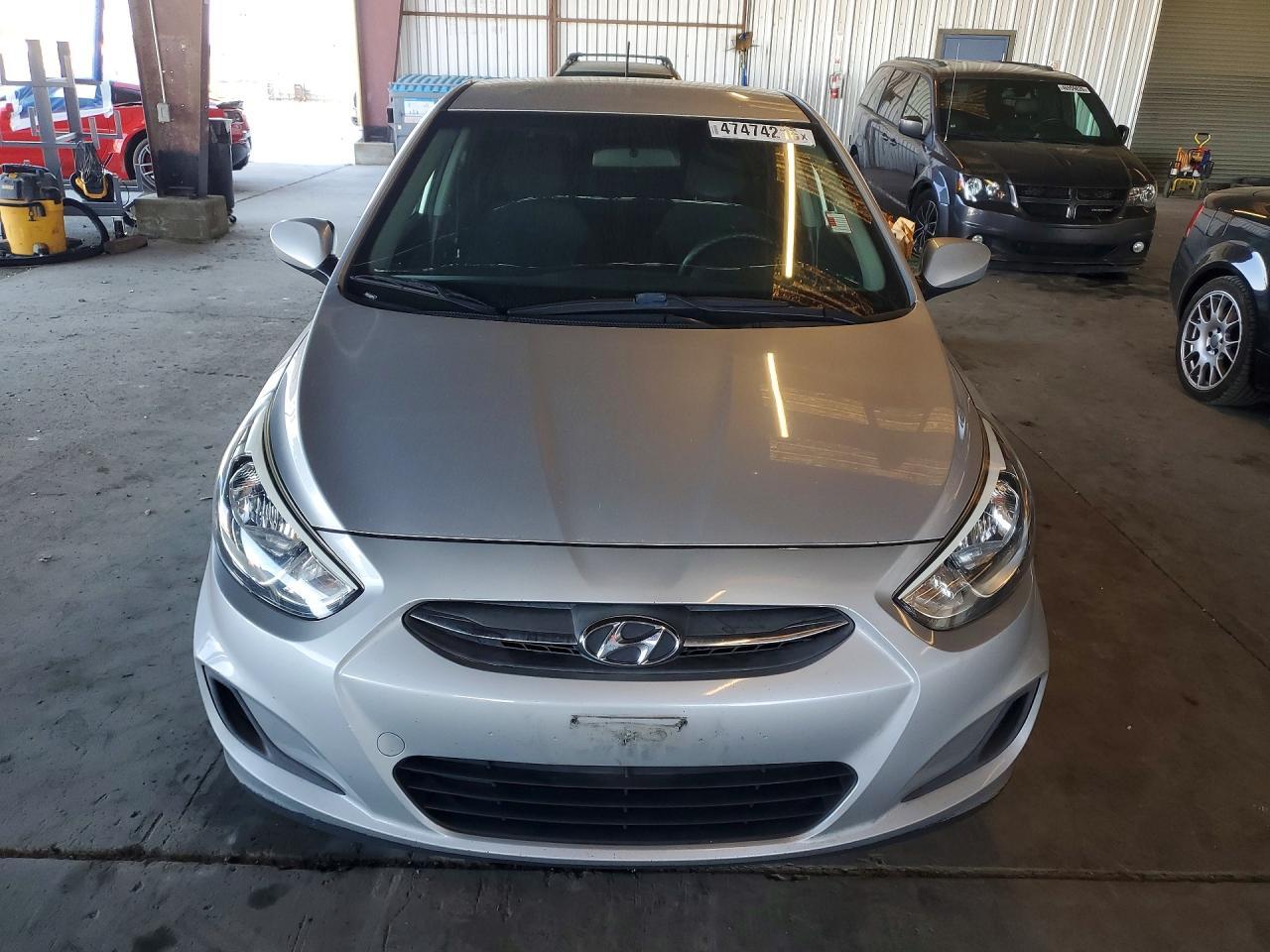 2017 Hyundai Accent Se - Image 5