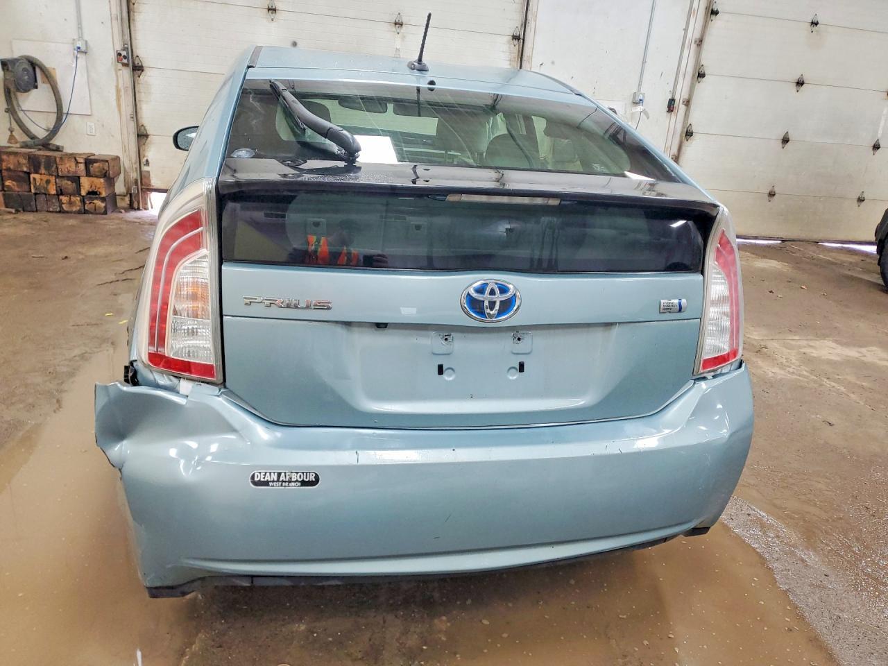 2013 Toyota Prius Three - Фото 6